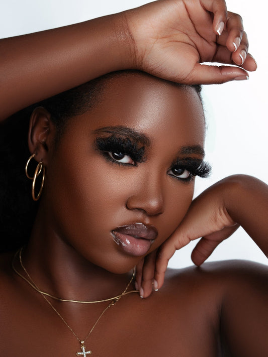 Close-up of a woman with 2.5cm size real mink fur eyelashes enhancing a natural and fuller look.